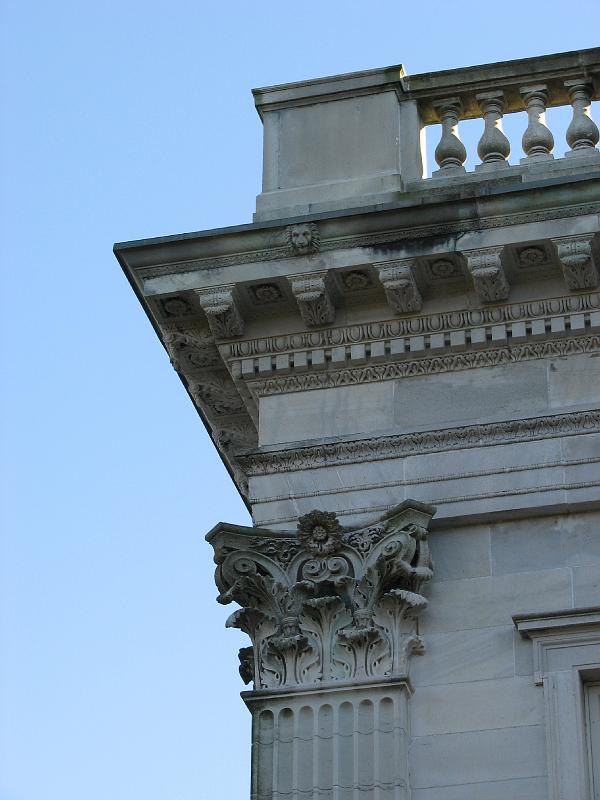 2008-10-12_Tiverton_Newport_Mansions 007.jpg